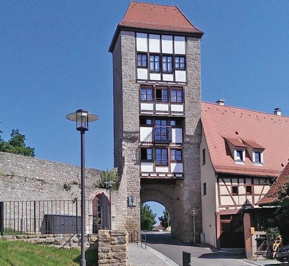 Jakobsturm Ferien Im Turm Rottingen Екстериор снимка